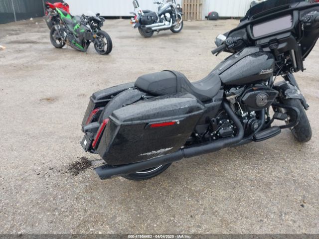 2024 HARLEY-DAVIDSON FLHX 1HD1KB713RB637683 Photo 3