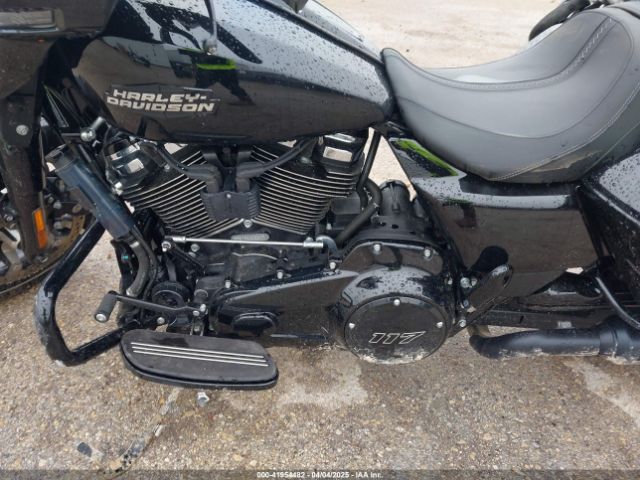2024 HARLEY-DAVIDSON FLHX 1HD1KB713RB637683 Photo 8