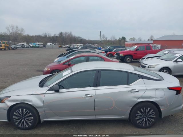 1N4BL4DW2RN317371 Nissan Altima Sv Intelligent Awd
