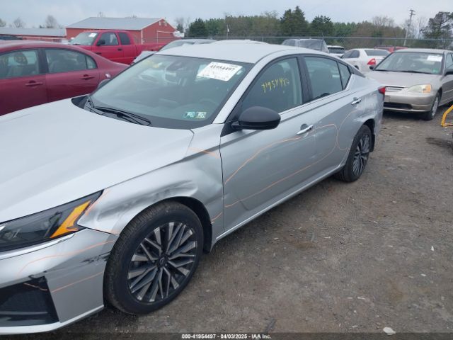 1N4BL4DW2RN317371 Nissan Altima Sv Intelligent Awd