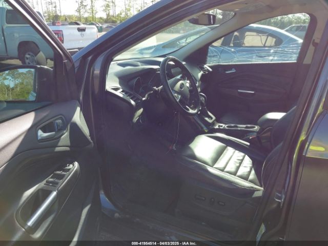 1FMCU9J94GUA63359 Ford Escape Titanium