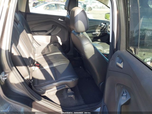 1FMCU9J94GUA63359 Ford Escape Titanium