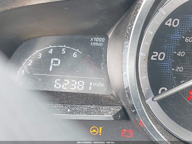 3MYDLBYV9HY175824 Toyota YARIS IA