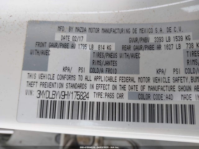 3MYDLBYV9HY175824 Toyota YARIS IA