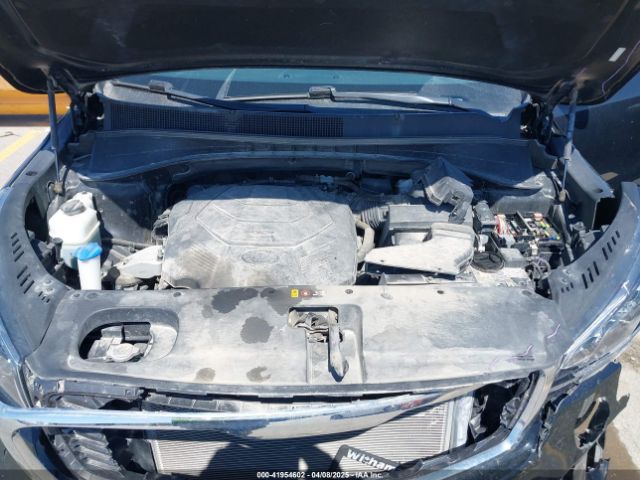 5XYPGDA59LG693676 KIA Sorento 3.3l S