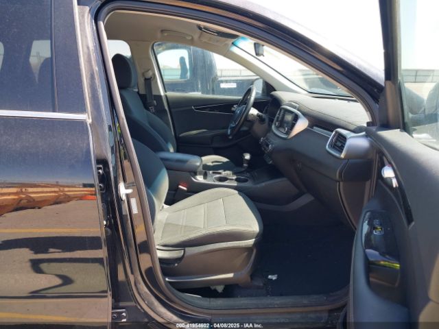 5XYPGDA59LG693676 KIA Sorento 3.3l S