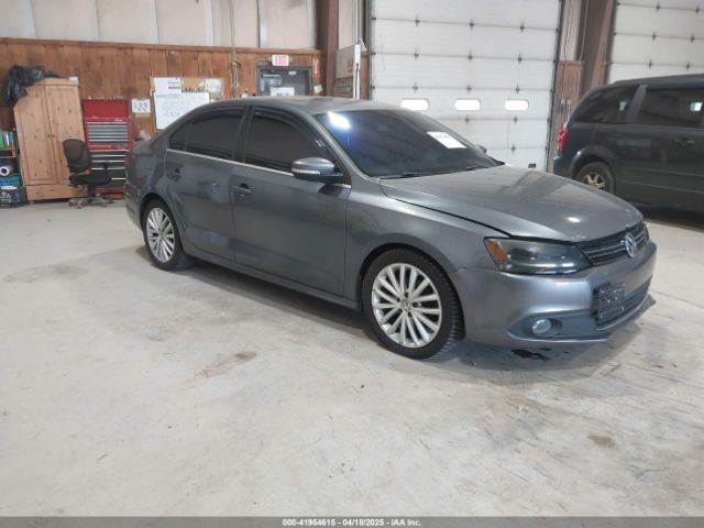3VWL17AJ6EM331404 auction archive image