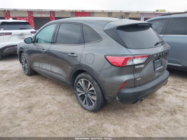 1FMCU0G68NUB97989 Ford ESCAPE SE