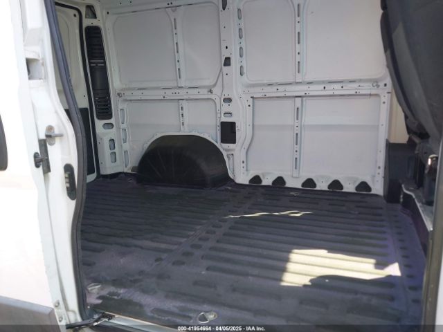 3C6TRVNG3HE517468 RAM Promaster 1500 Low Roof 118 Wb