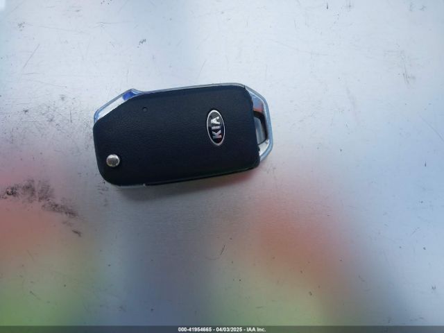 3KPF24AD7KE068190 KIA Forte Lxs