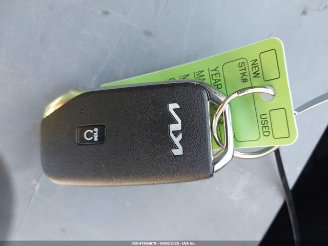 5XYK33DF6SG268127 KIA Sportage Ex