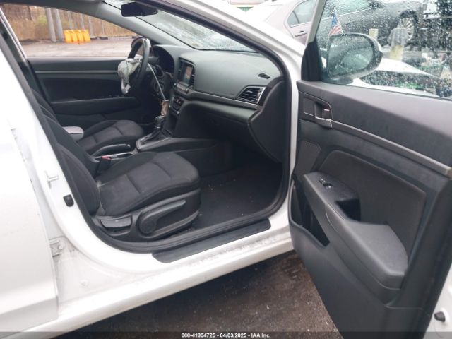 5NPD84LF1JH310714 Hyundai ELANTRA SEL