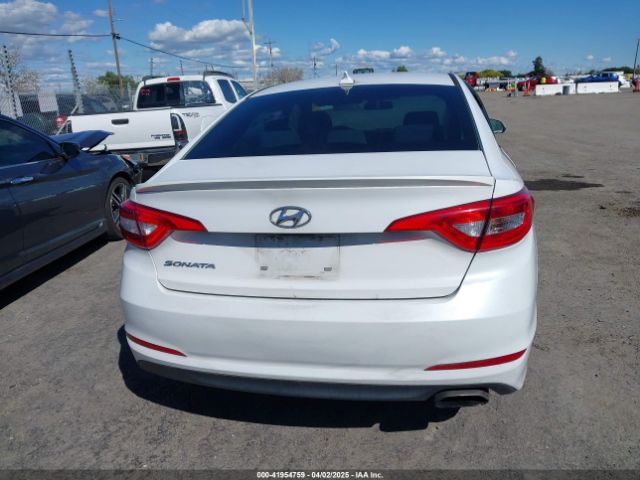 5NPE24AF0FH058700 Hyundai SONATA SE
