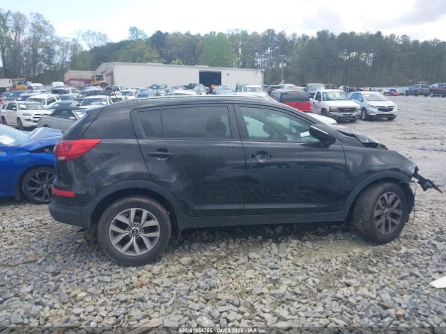 KNDPB3AC1F7722564 KIA Sportage Lx