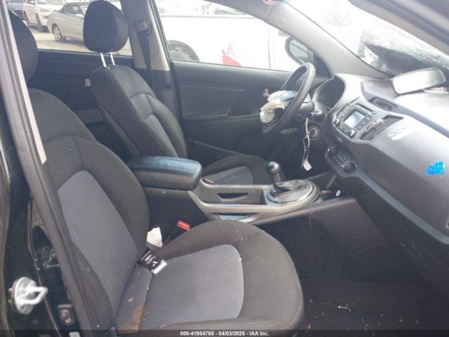 KNDPB3AC1F7722564 KIA Sportage Lx