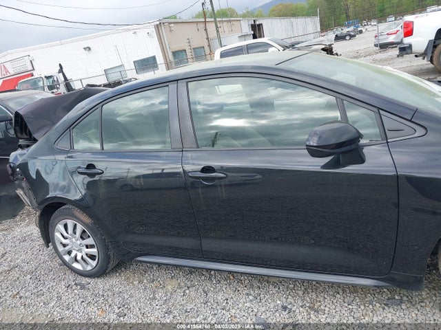 JTDEPRAE9LJ104243 Toyota COROLLA LE