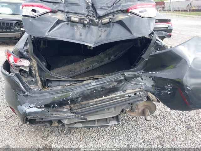 JTDEPRAE9LJ104243 Toyota COROLLA LE