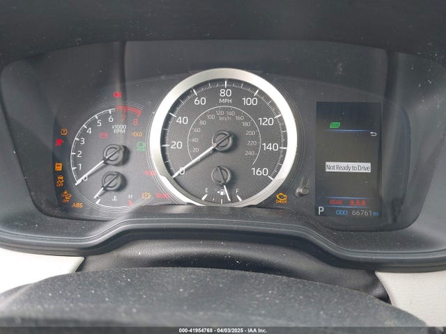 JTDEPRAE9LJ104243 Toyota COROLLA LE
