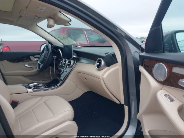 WDC0G4JB0JV038250 Mercedes-Benz GLC 300