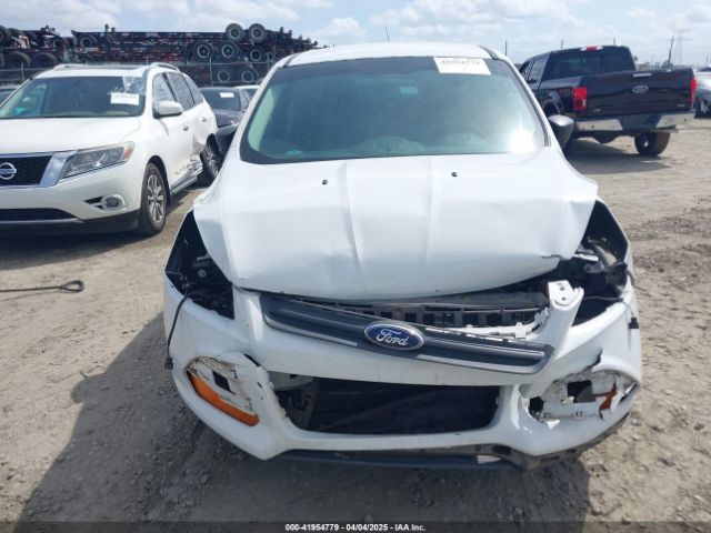 1FMCU0F79GUC72860 Ford ESCAPE S