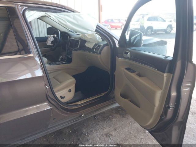 1C4RJFBG5JC268608 Jeep Grand Cherokee Limited 4x4
