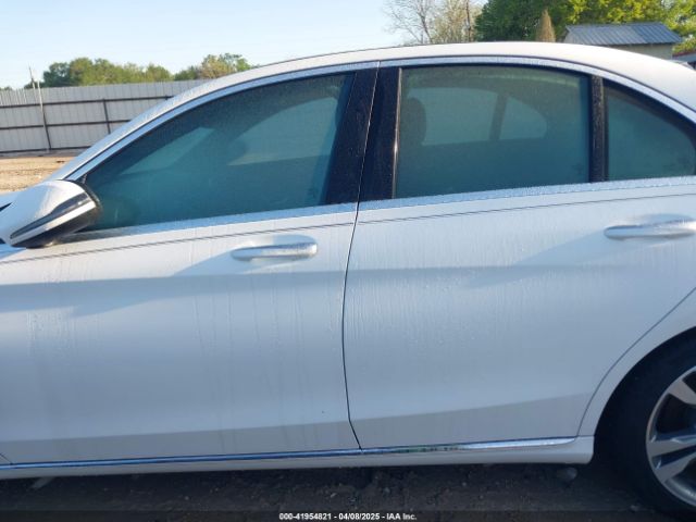 WDDWF4JB3JR405370 Mercedes-Benz C 300