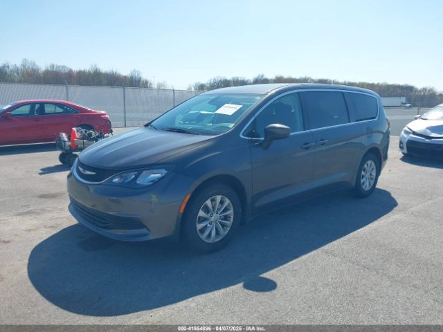 2C4RC1DG0HR587782 Chrysler Pacifica Touring