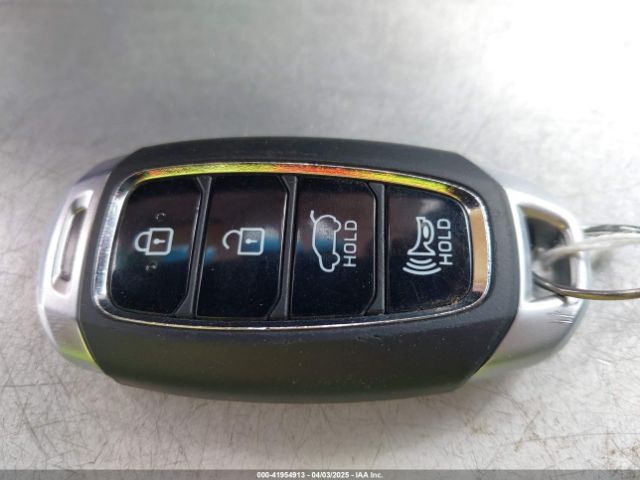 KM8K3CA59LU477465 Hyundai Kona Limited