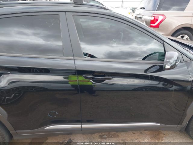 KM8K3CA59LU477465 Hyundai Kona Limited