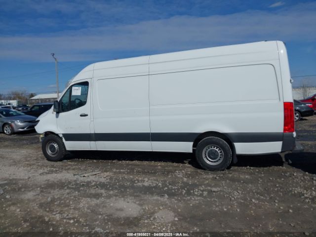 W1Y4NCHY0PT152394 Mercedes-Benz om654
