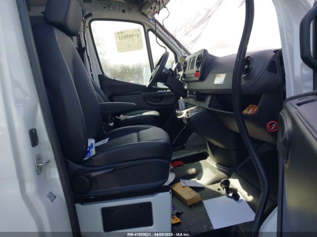 W1Y4NCHY0PT152394 Mercedes-Benz om654