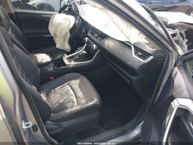 2T3A1RFV2MC155712 Toyota Rav4 Xle Premium
