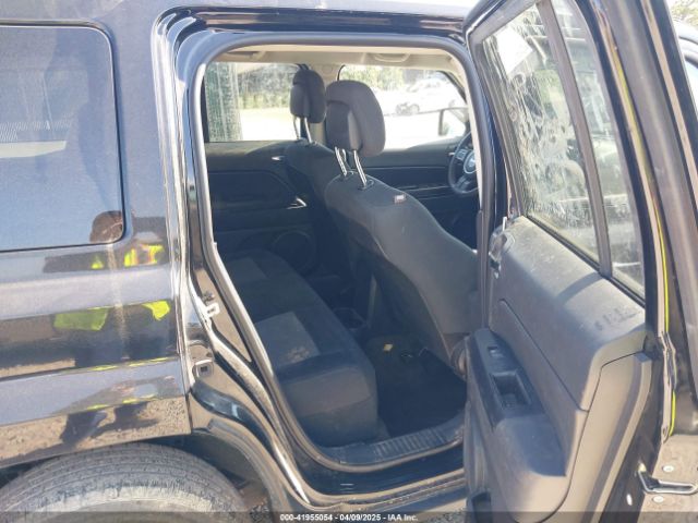 1C4NJRBB2GD695123 Jeep Patriot Sport