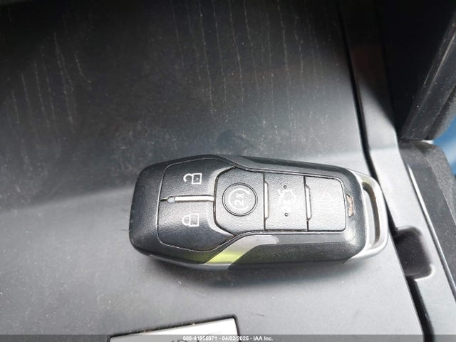 1FM5K8DH3HGC08256 Ford EXPLORER XLT