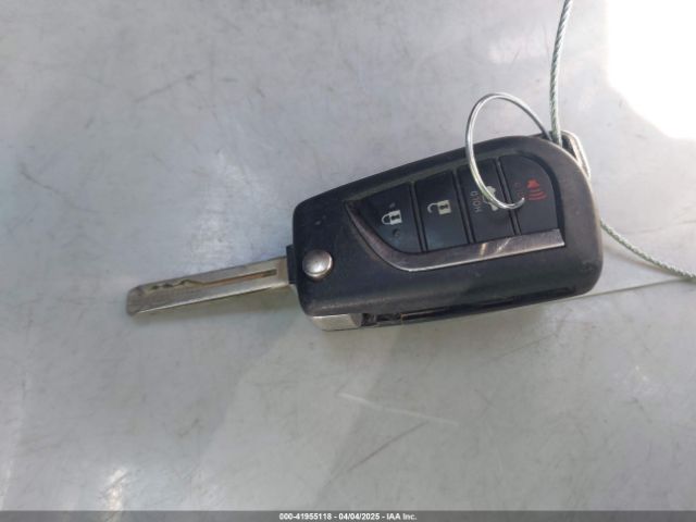 5YFEPRAE8LP105914 Toyota COROLLA LE