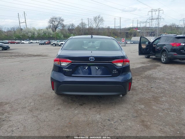 Toyota Corolla Hybrid Le 2025 JTDBCMFE6S3073658 Image 17