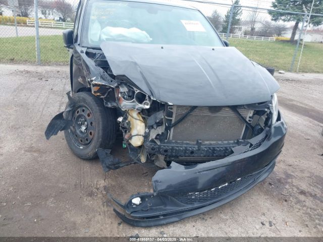 2C4RDGBG5KR521500 Dodge Grand Caravan Se