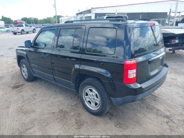 1C4NJPBB4HD157965 Jeep Patriot Sport Fwd