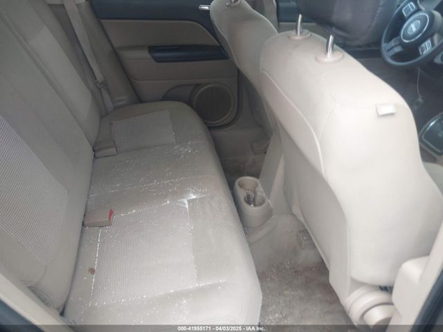 1C4NJPBB4HD157965 Jeep Patriot Sport Fwd