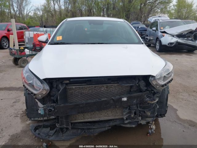 3KPF24AD8ME360661 KIA Forte Lxs