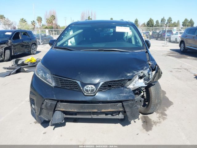 5TDXZ3DC9JS935123 Toyota Sienna Se 8 Passenger