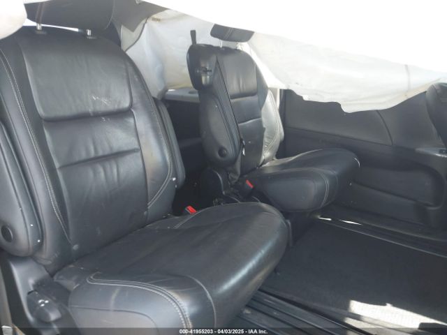 5TDXZ3DC9JS935123 Toyota Sienna Se 8 Passenger