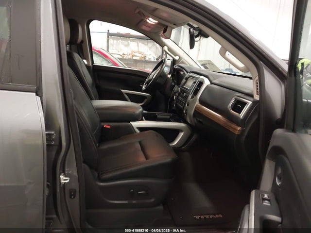 1N6AA1E56JN507966 Nissan Titan Sl