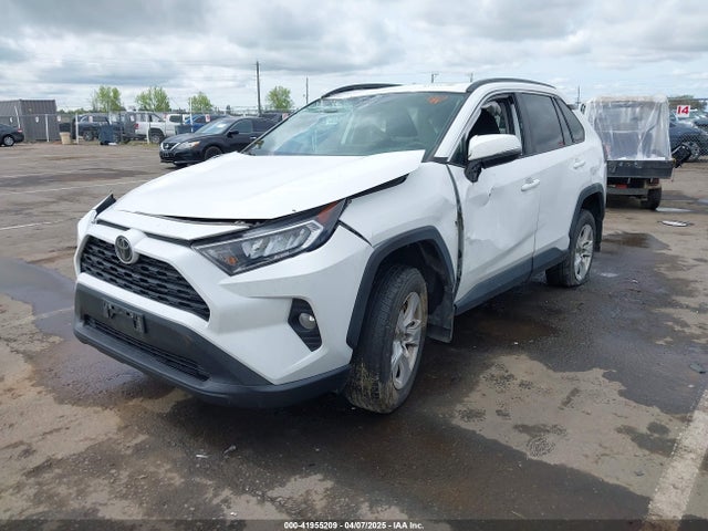 2T3P1RFV9MW185380 Toyota Rav4 Xle