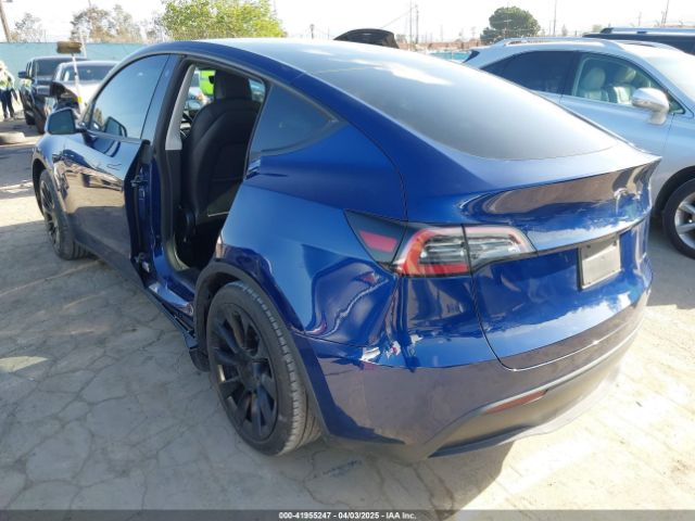 2023 TESLA MODEL Y 7SAYGAEE1PF617933 Photo 2
