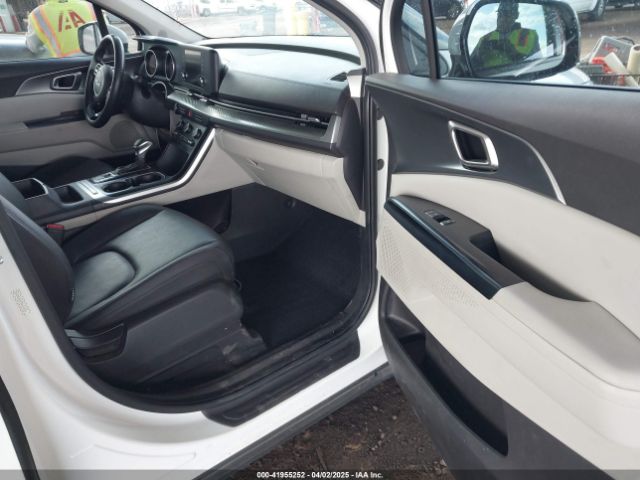 KNDNB4H37N6124034 KIA Carnival Mpv Lx Seat Package