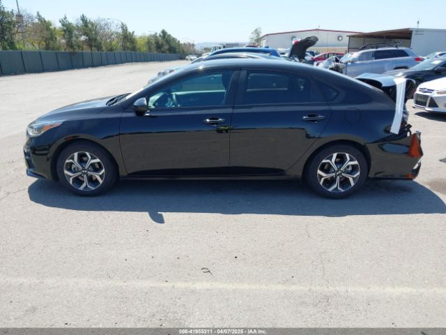 3KPF24AD9KE070247 KIA Forte Lxs