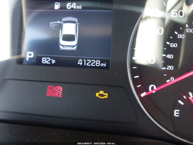 3KPF24AD9KE070247 KIA Forte Lxs