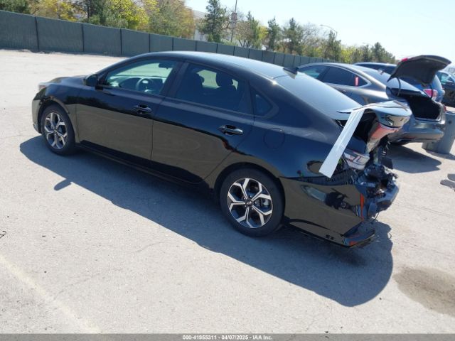 3KPF24AD9KE070247 KIA Forte Lxs