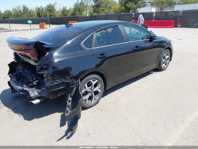 3KPF24AD9KE070247 KIA Forte Lxs